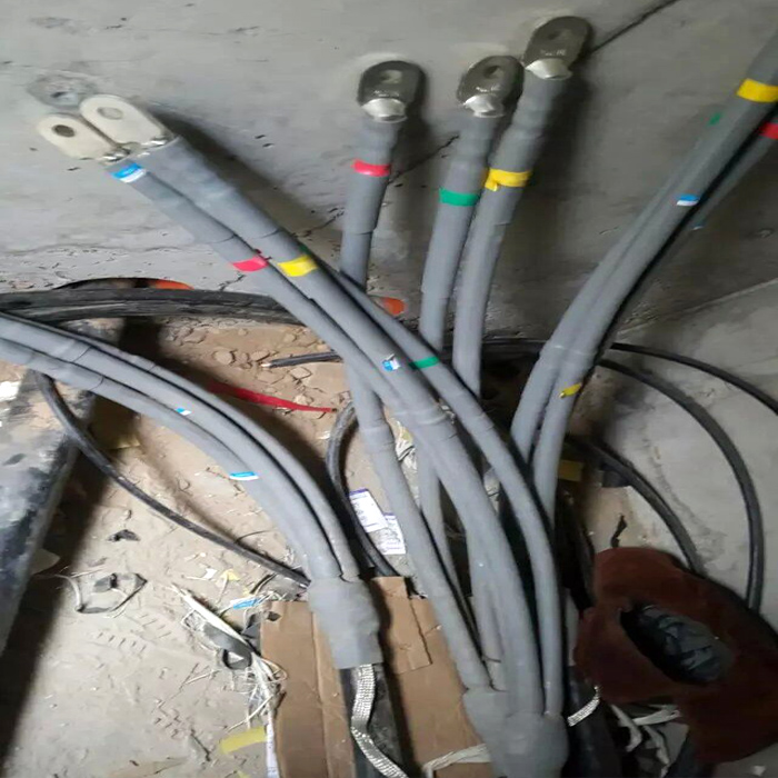 ��s��|�K���^���b